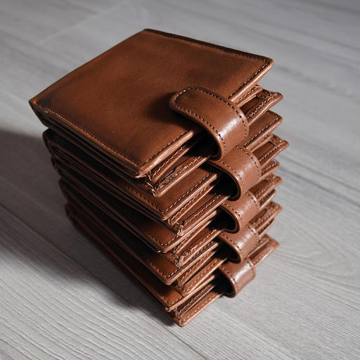 portofele barbati clasice maro